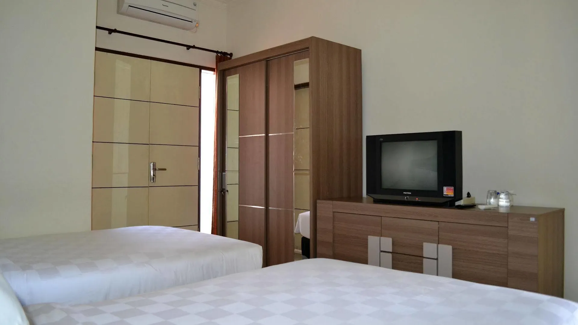 Guest house Ivanka Airport Inn Kuta